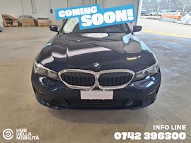 BMW 318d 48V Touring Business Advantage